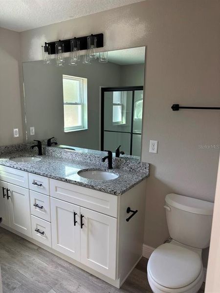 Furnished interior view inside a new home in , Dunnellon (Image 7).