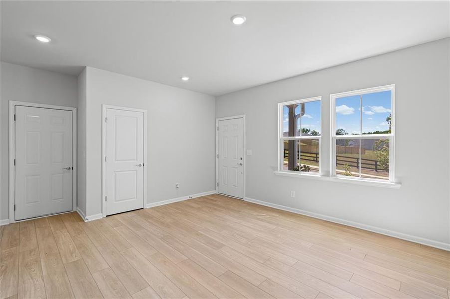 Spacious, unfurnished interior of a new home in Avery Ridge, Gainesville (Image 24).