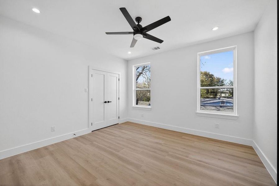 Spacious, unfurnished interior of a new home in , Dallas (Image 23).