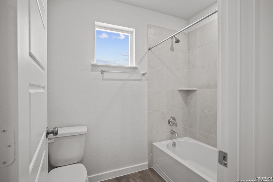 Furnished interior view inside a new home in Rosemont Hill, San Antonio (Image 5).