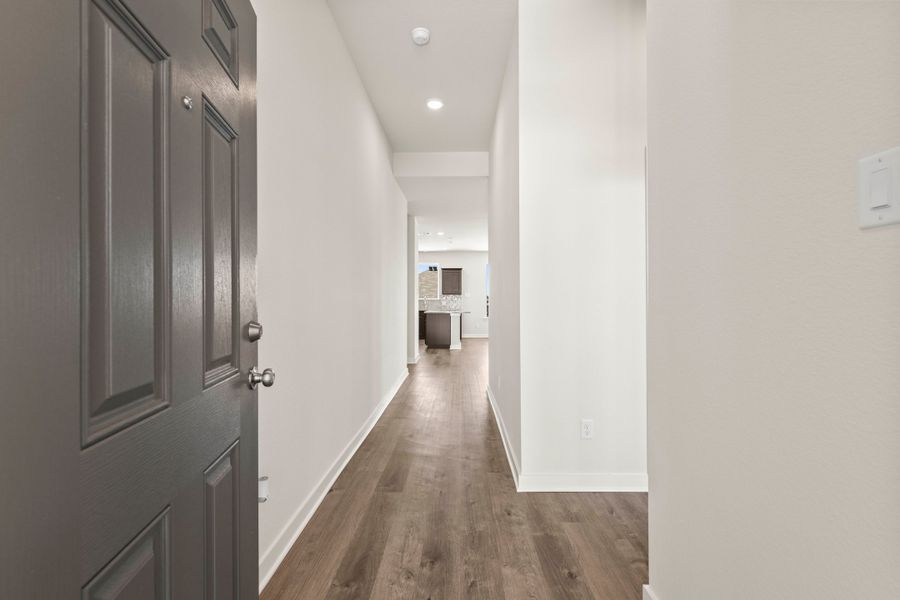 Spacious, unfurnished interior of a new home in South Pointe, Temple (Image 10).