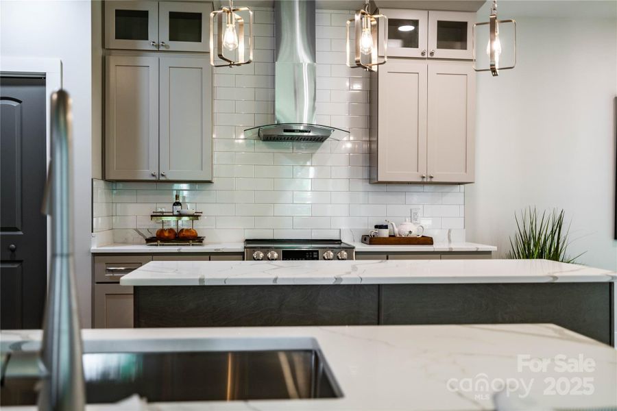 Furnished interior view inside a new home in , Dallas (Image 27). Furnished interior view inside a new home in , Dallas (Image 27).