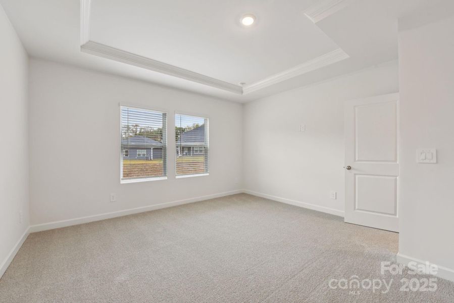 Spacious, unfurnished interior of a new home in Brighton Springs, York (Image 20).