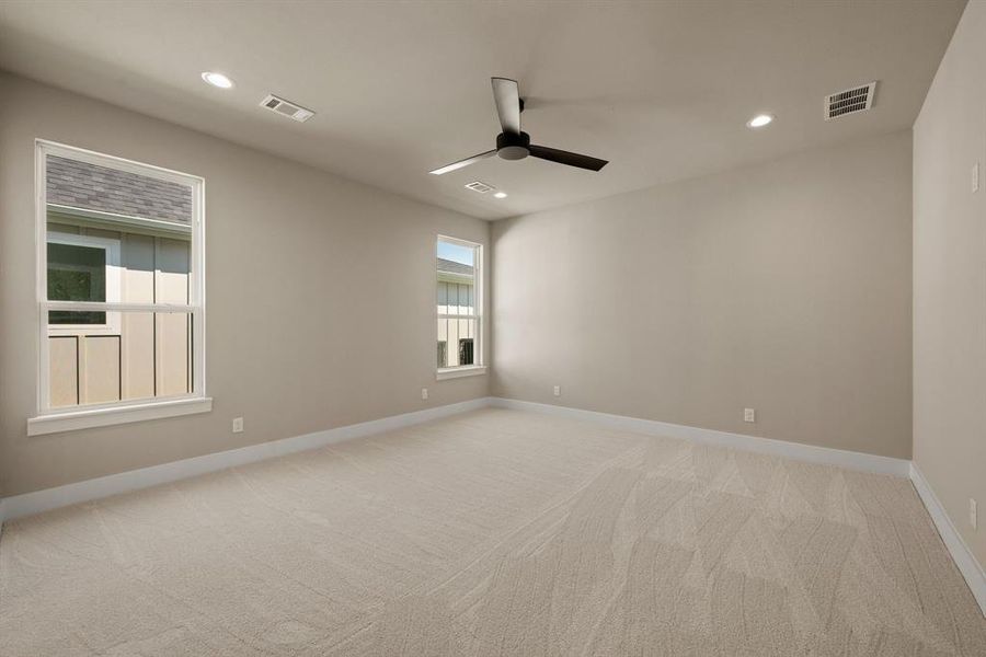 Spacious, unfurnished interior of a new home in , Justin (Image 19).