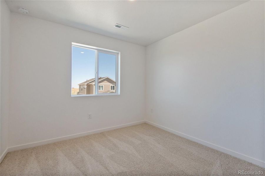 Spacious, unfurnished interior of a new home in Horizon Uptown, Aurora (Image 19).