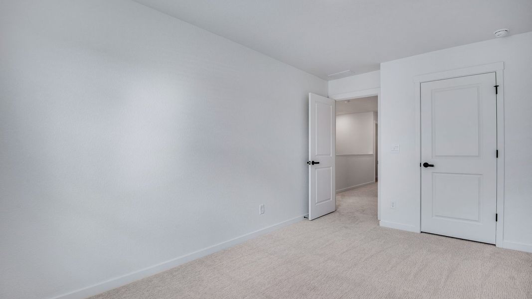 Spacious, unfurnished interior of a new home in Arcadia, Denver (Image 21).