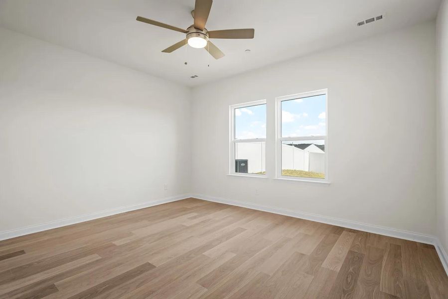 The Leighland D Bedroom 2