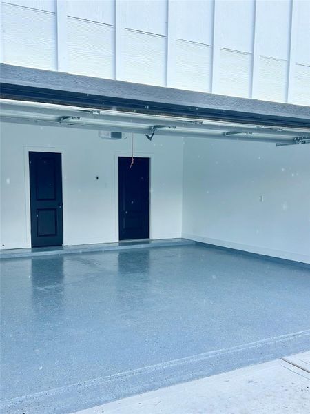 Spacious, unfurnished interior of a new home in , Houston (Image 23).