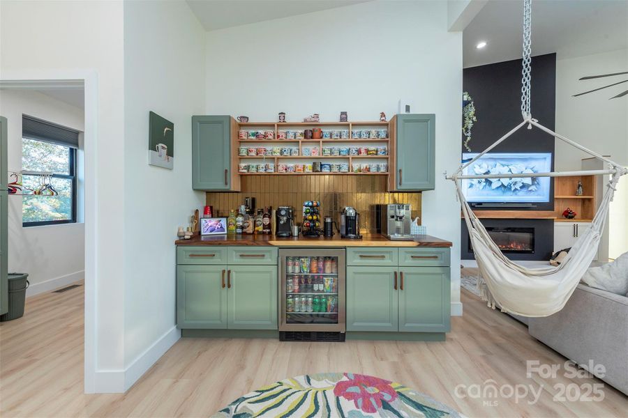 Large Coffee Station