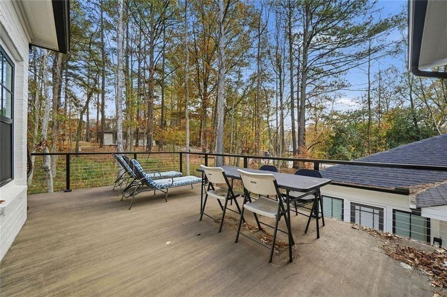 Exterior details and patio area of a home in , Alpharetta (Image 24).