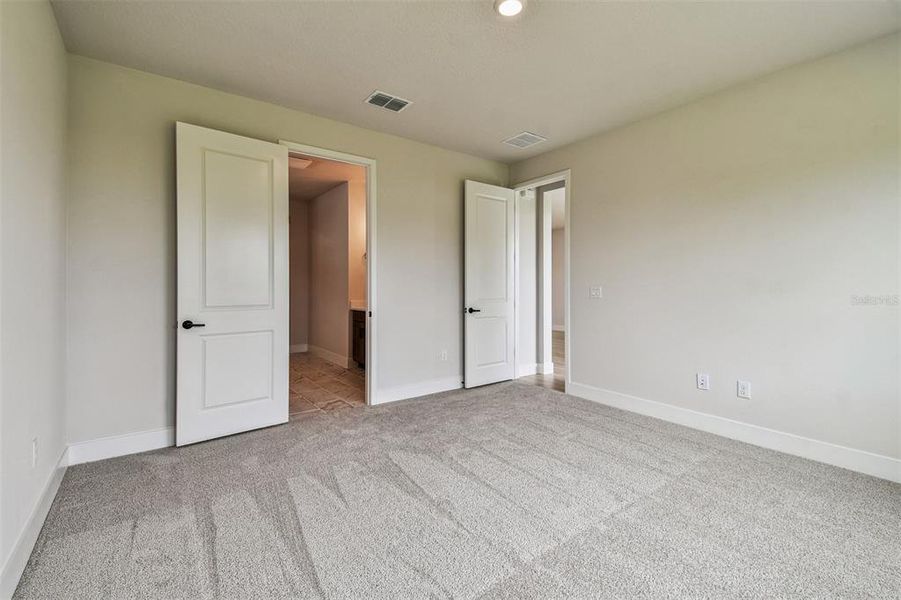 Spacious, unfurnished interior of a new home in North River Ranch – Garden Series, Parrish (Image 21).