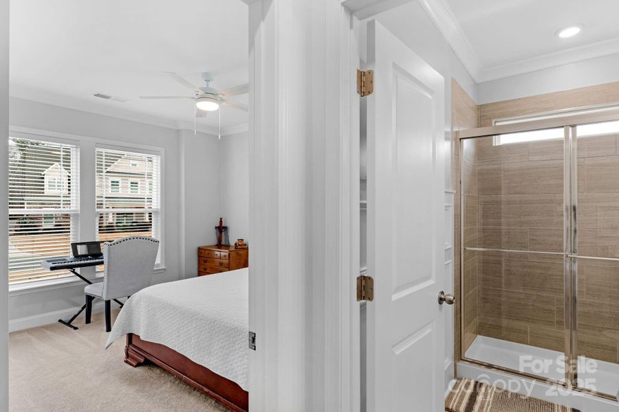 First floor guest suite