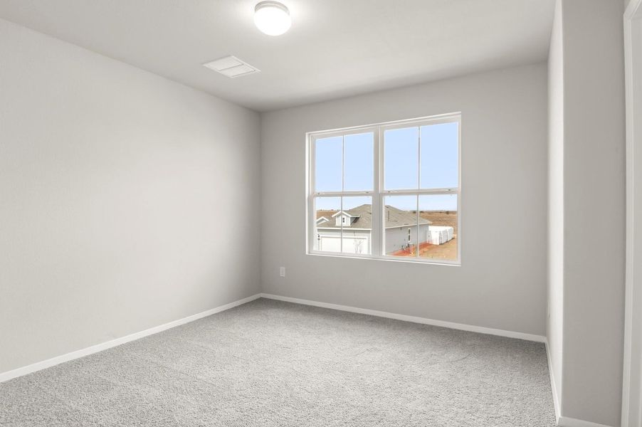 Spacious, unfurnished interior of a new home in Harvest Ridge, Elgin (Image 14).