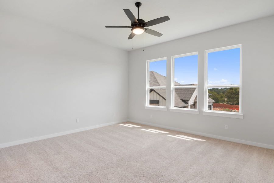 Spacious, unfurnished interior of a new home in Lariat, Liberty Hill (Image 38).