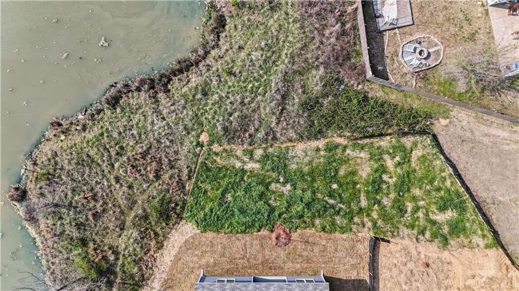 Natural landscape and outdoor views near Maple Village in Adairsville (Image 36).