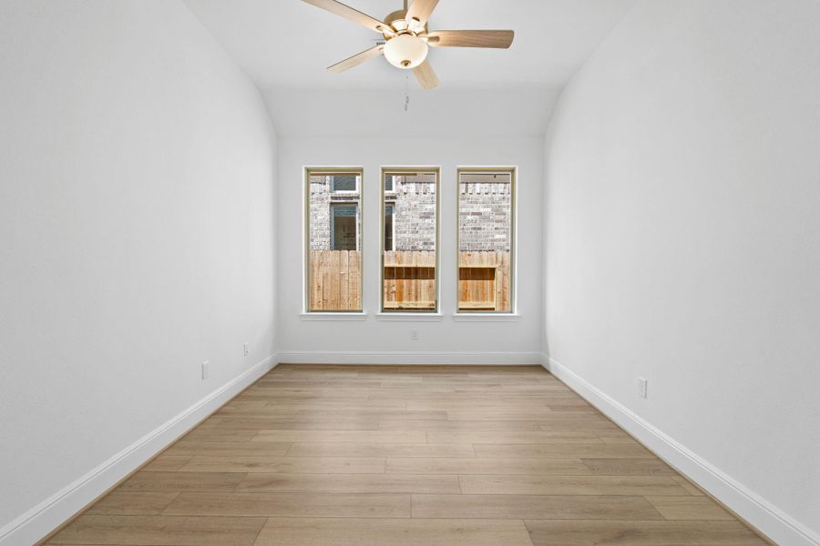 Spacious, unfurnished interior of a new home in Coastal Point, League City (Image 15).