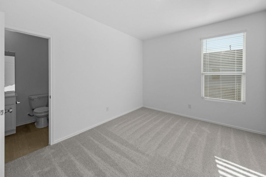 Spacious, unfurnished interior of a new home in Schriber Ranch, Mustang Ridge (Image 15). Spacious, unfurnished interior of a new home in Schriber Ranch, Mustang Ridge (Image 15).