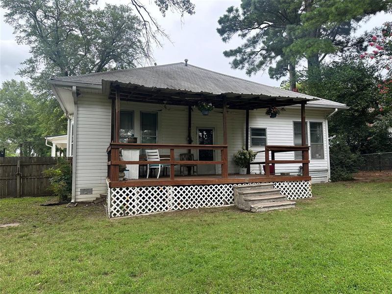 Front exterior of a new home in , Paris, TX, highlighting curb appeal (Image 22). Front exterior of a new home in , Paris, TX, highlighting curb appeal (Image 22).