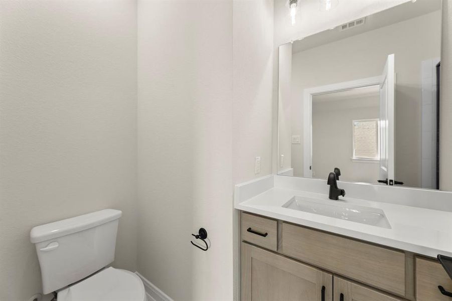 21. 2508 Grinnel - 2ND Bath