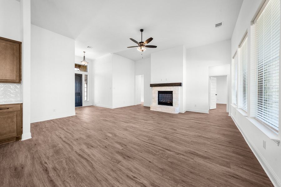 Spacious, unfurnished interior of a new home in Creekview Farms, Greenville (Image 20). Spacious, unfurnished interior of a new home in Creekview Farms, Greenville (Image 20).