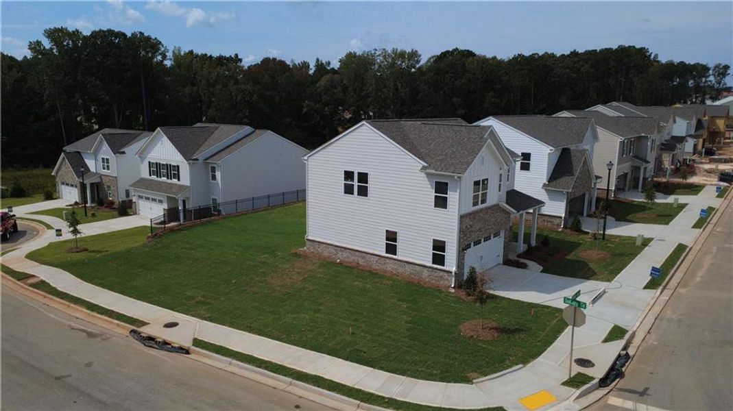 Image 9 of a home in Ashford Park. Image 9 of a home in Ashford Park.