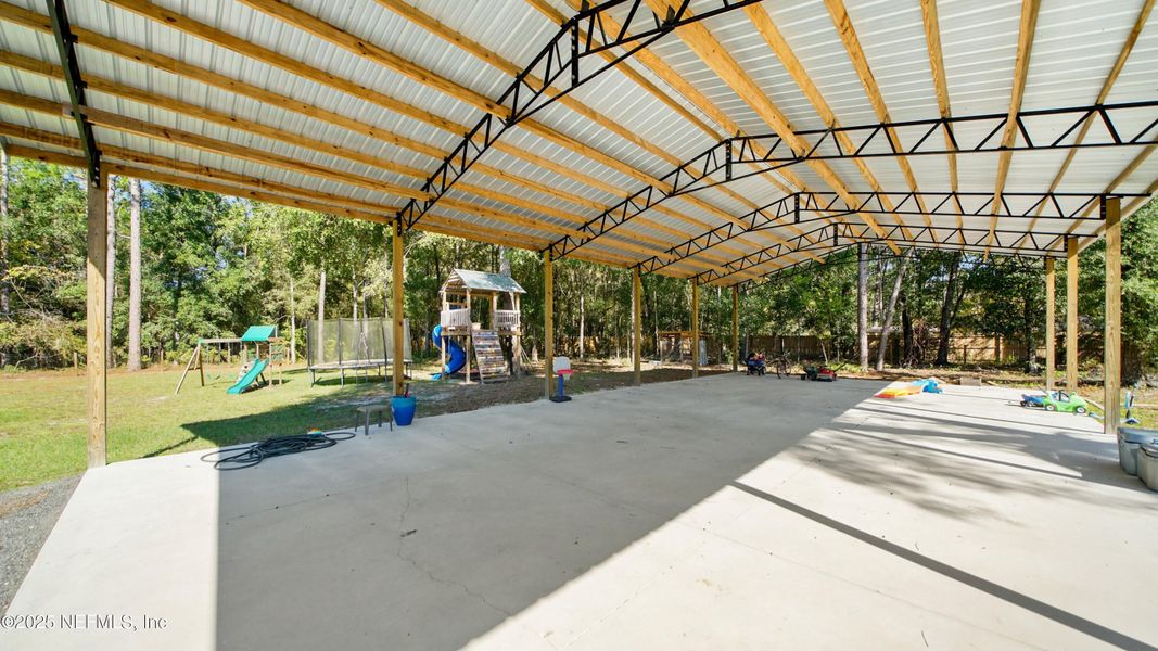 Image 44 of a home in . Image 44 of a home in .