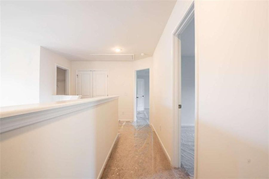 Spacious, unfurnished interior of a new home in Creekside Landing, Dallas (Image 8). Spacious, unfurnished interior of a new home in Creekside Landing, Dallas (Image 8).