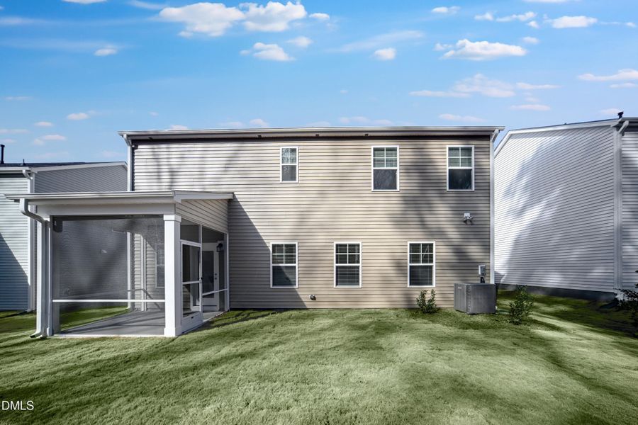 SUN_SherriDowns_Pic_Tessa-3