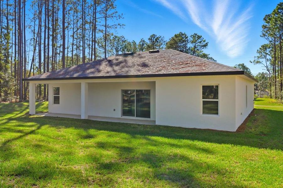 Exterior details and patio area of a home in , Citrus Springs (Image 14). Exterior details and patio area of a home in , Citrus Springs (Image 14).