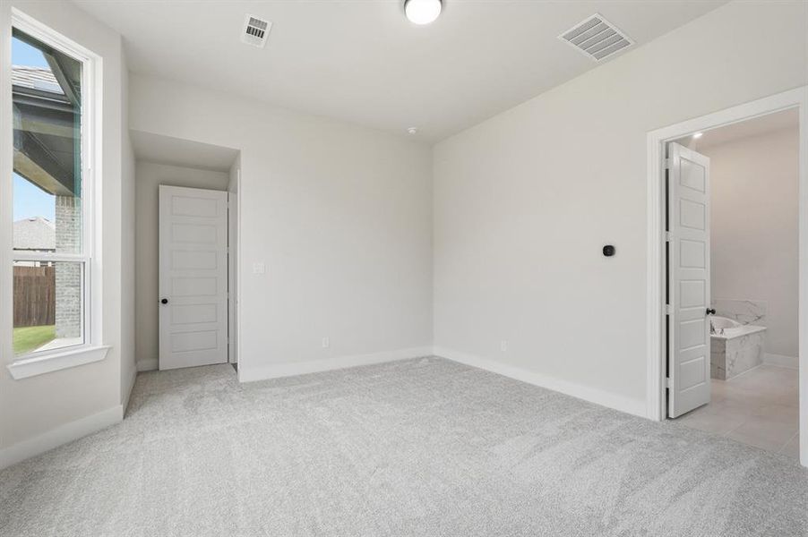 Spacious, unfurnished interior of a new home in Devonshire, Forney (Image 10). Spacious, unfurnished interior of a new home in Devonshire, Forney (Image 10).