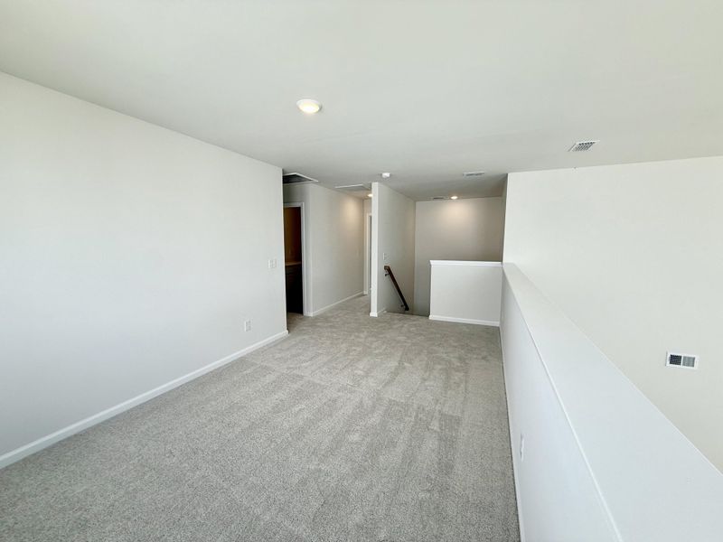 Spacious, unfurnished interior of a new home in , Summerville (Image 23).