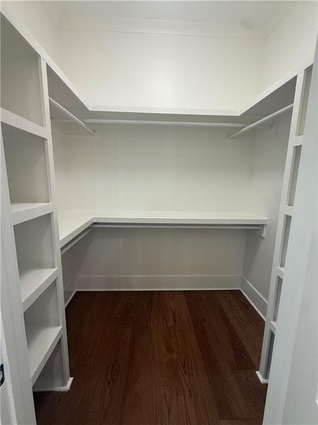 Spacious, unfurnished interior of a new home in , Monroe (Image 12).
