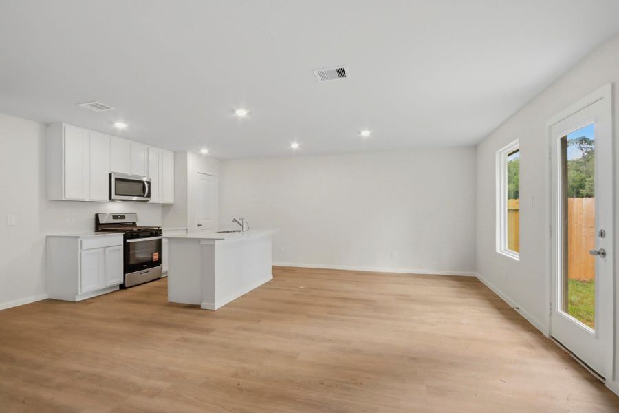 Spacious, unfurnished interior of a new home in New Waverly Station, New Waverly (Image 19). Spacious, unfurnished interior of a new home in New Waverly Station, New Waverly (Image 19).