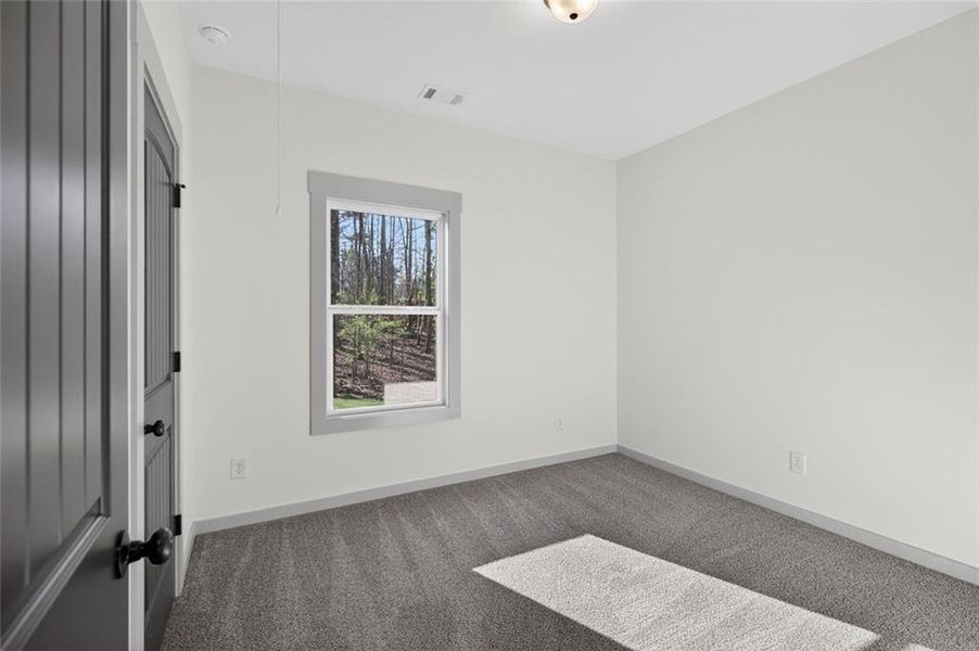 Spacious, unfurnished interior of a new home in , Dallas (Image 19).