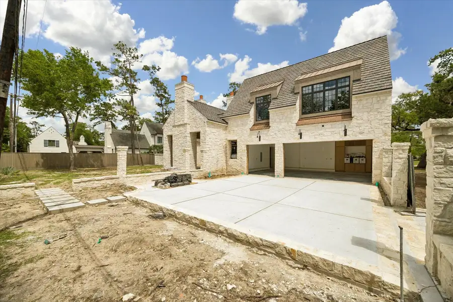 Image 39 of a home in .