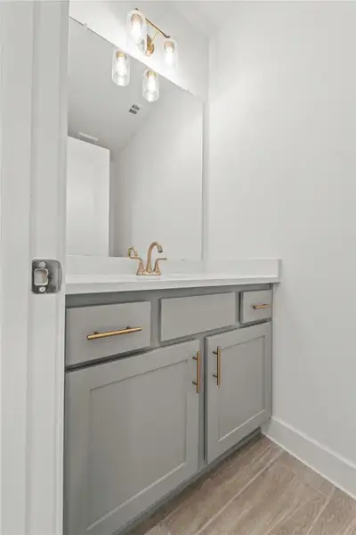 Representative image. Features, specifications, selections and colors may vary. Representative image. Features, specifications, selections and colors may vary.