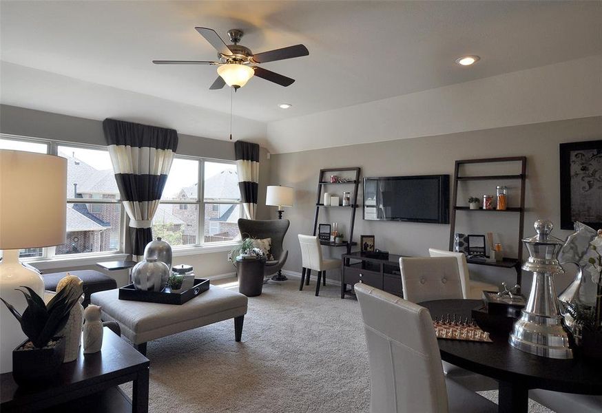 Spacious game room on second level Spacious game room on second level