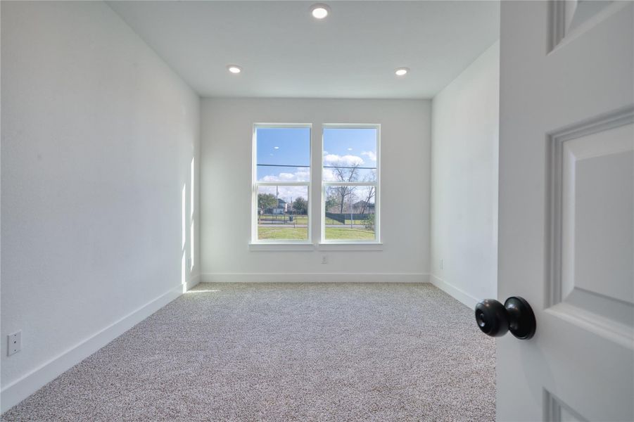 Spacious, unfurnished interior of a new home in , Houston (Image 23).