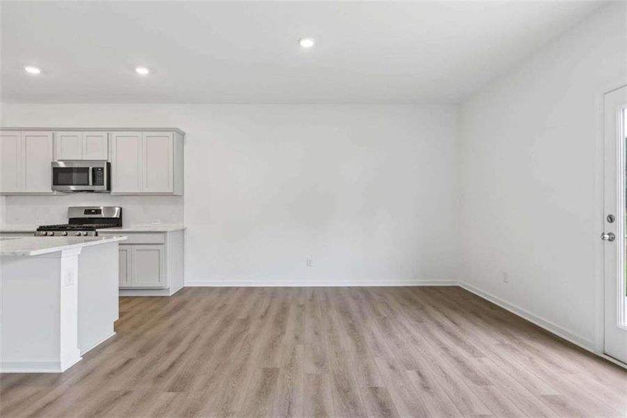 Spacious, unfurnished interior of a new home in , Locust Grove (Image 25).