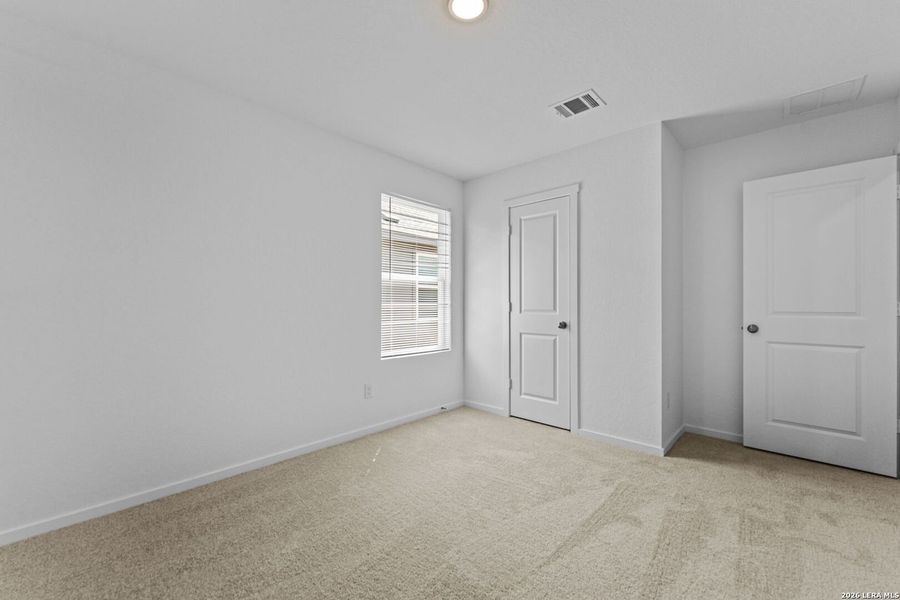 Spacious, unfurnished interior of a new home in Guadalupe Ridge, New Braunfels (Image 19). Spacious, unfurnished interior of a new home in Guadalupe Ridge, New Braunfels (Image 19).