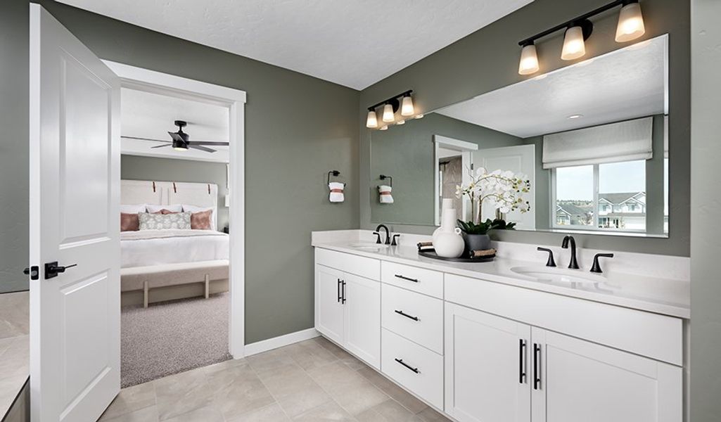 Yorktown-B725-Sellwood Bathroom