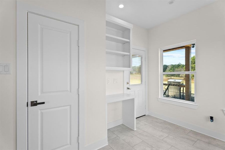 Spacious, unfurnished interior of a new home in , Winona (Image 18).