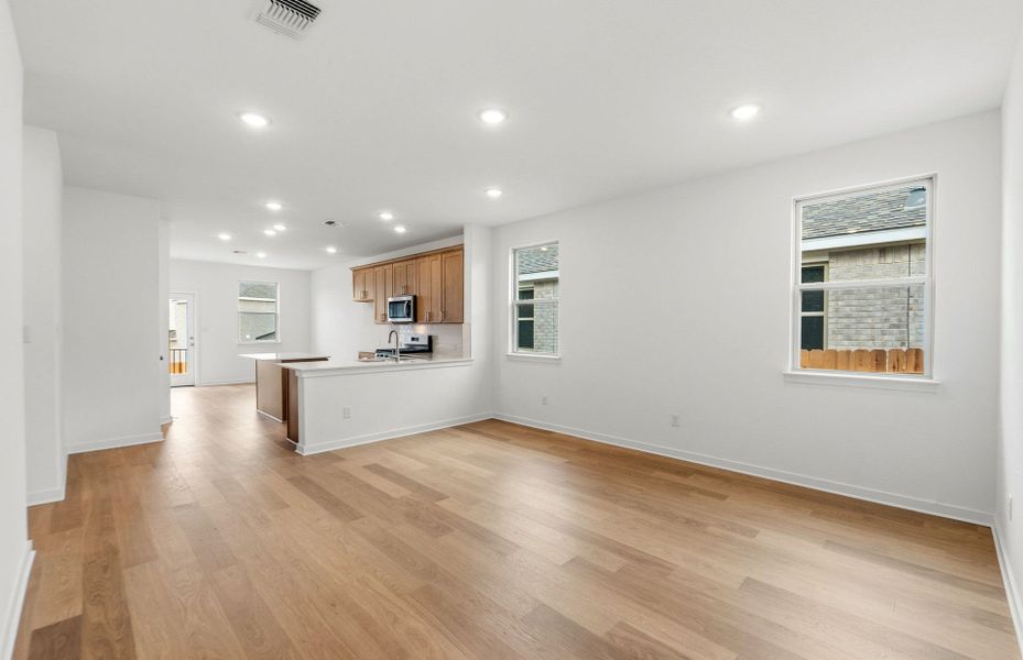 Spacious, unfurnished interior of a new home in La Cima, San Marcos (Image 39).