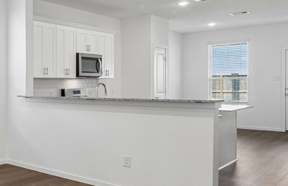 Furnished interior view inside a new home in Stokesbury, Waller (Image 10).