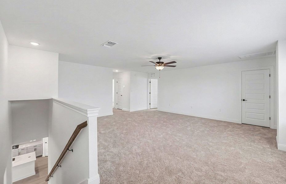 Spacious, unfurnished interior of a new home in Lagos, Manor (Image 25).