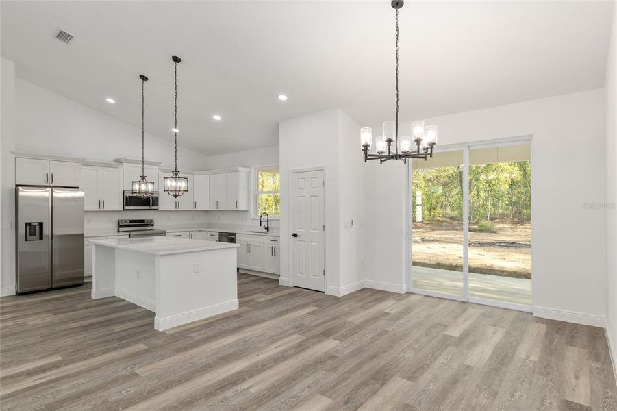 Furnished interior view inside a new home in , Dunnellon (Image 41).