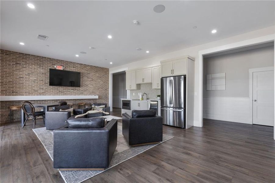 Furnished interior view inside a new home in , Peachtree Corners (Image 18). Furnished interior view inside a new home in , Peachtree Corners (Image 18).