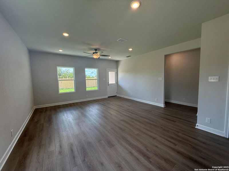 Spacious, unfurnished interior of a new home in The Summit at Saddlebrook Ranch 55's, Schertz (Image 29).