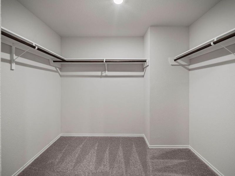 Spacious, unfurnished interior of a new home in Stoney Ridge, Hudson (Image 14).