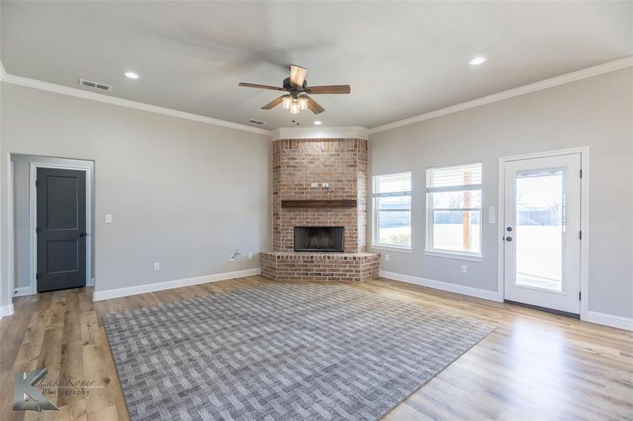 Spacious, unfurnished interior of a new home in , Tuscola (Image 22).